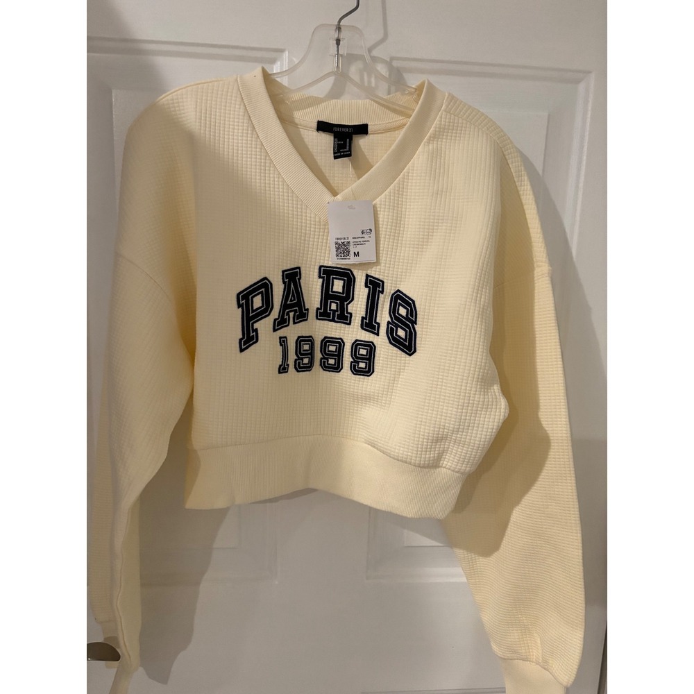 Forever 21 Paris 1999 Graphic Cropped Sweatshirt V-Neck Cream‎ Medium